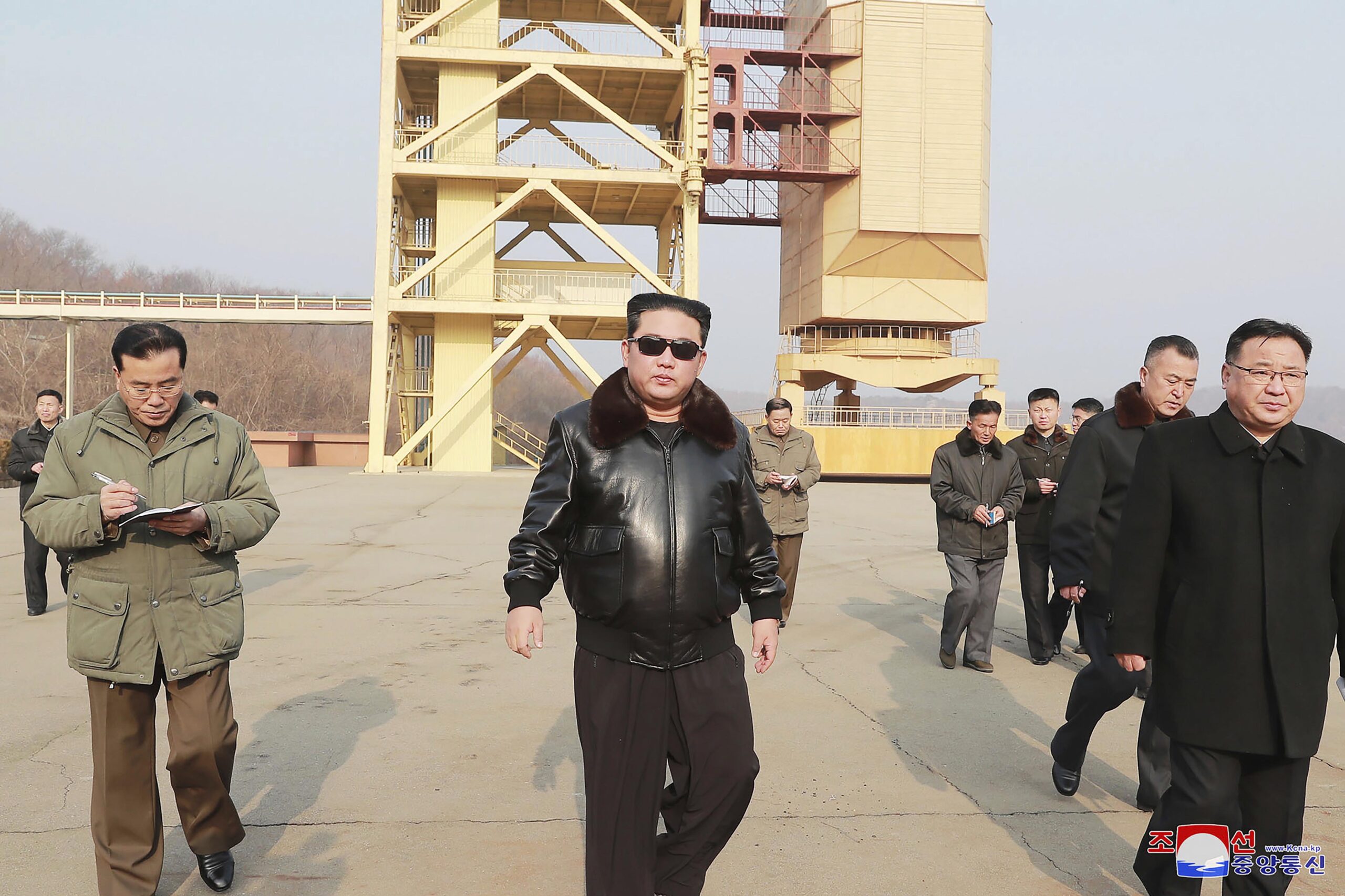 Kim Jong Un mengunjungi landasan peluncuran satelit Sohae