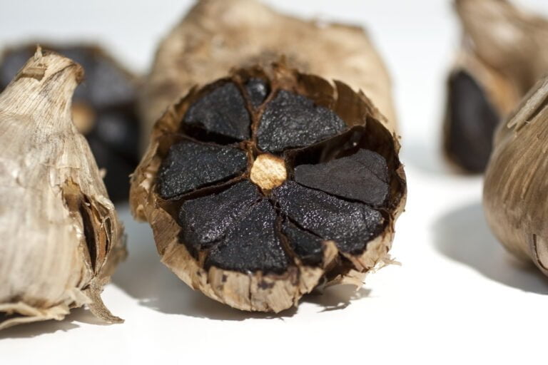 Black Garlic, Punya Manfaat yang Mengejutkan untuk Kesehatan Kamu