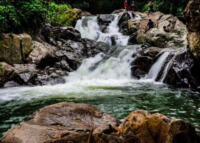 6 Tempat Wisata di Purwakarta yang Lagi Hits, Menawan Banget! - Curug Tilu jagoantravel.com 6 Tempat Wisata di Purwakarta yang Lagi Hits, Menawan Banget! - Curug Tilu jagoantravel.com