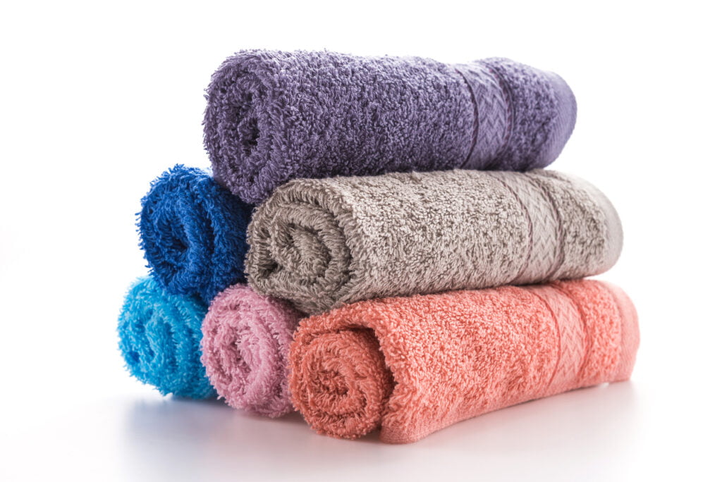 10 Hadiah Lomba 17 Agustus yang Hemat Biaya dan Bermanfaat - towel 10 Hadiah Lomba 17 Agustus yang Hemat Biaya dan Bermanfaat - towel