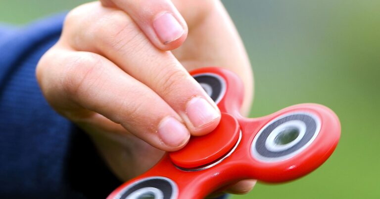 Less Fidgeting Apa Itu Fidgeting: Mengapa Terjadi, dan Bagaimana Menghentikannya