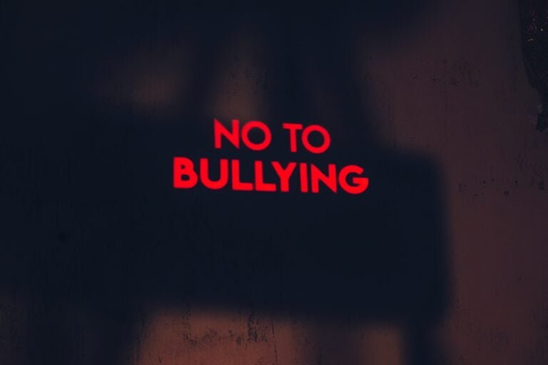 4 Dampak Bullying Bagi Korban, Bahayakan Kesehatan Mental!