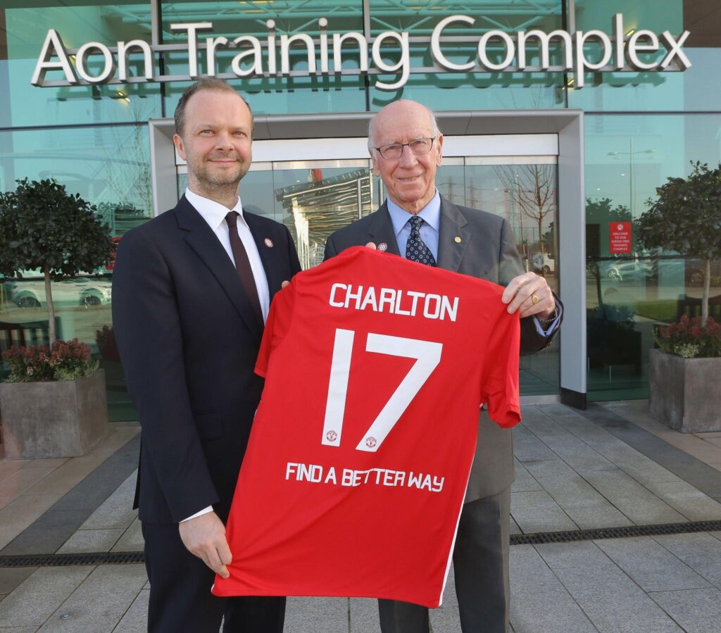 Sir Bobby Charlton Wafat di Usia 86, Berikut Profil Sang Legenda Manchester United dan Timnas Inggris - Sir Bobby Charlton Find A Better Way Sir Bobby Charlton Wafat di Usia 86, Berikut Profil Sang Legenda Manchester United dan Timnas Inggris - Sir Bobby Charlton Find A Better Way