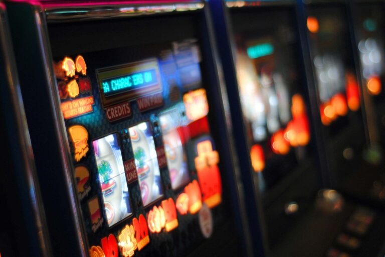 slot game machine-unsplash
