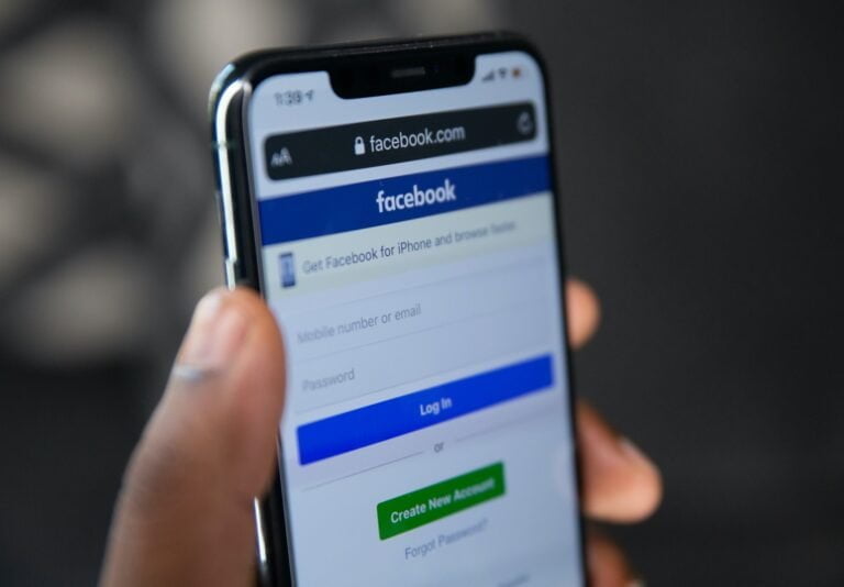 5 Cara Dapat Uang dari Facebook, Dijamin Cuan!