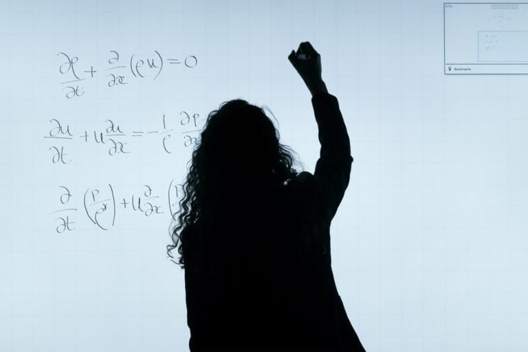 5 Aplikasi untuk Mengerjakan Soal Matematika, Jadi Mudah!