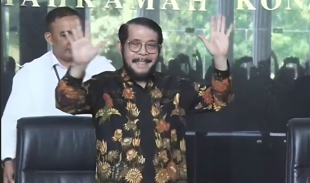 Suhartoyo Jadi Ketua MK Gantikan Anwar Usman, Bakal Dilantik Presiden Pekan Depan - anwar usman tanggapi keputusan mkmk yang mencopotnya Suhartoyo Jadi Ketua MK Gantikan Anwar Usman, Bakal Dilantik Presiden Pekan Depan - anwar usman tanggapi keputusan mkmk yang mencopotnya