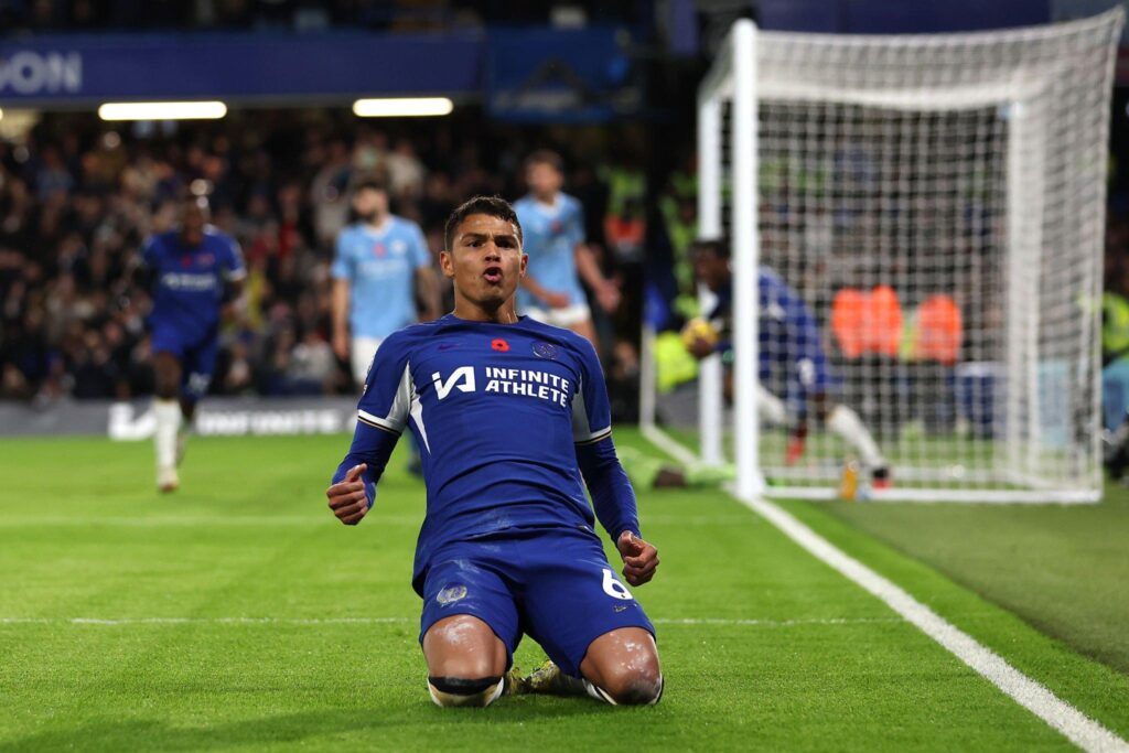 10 Pencetak Gol Tertua di Premier League Sepanjang Masa, Semakin Tua Semakin Jadi - Thiago Silva goal vs Man City 10 Pencetak Gol Tertua di Premier League Sepanjang Masa, Semakin Tua Semakin Jadi - Thiago Silva goal vs Man City