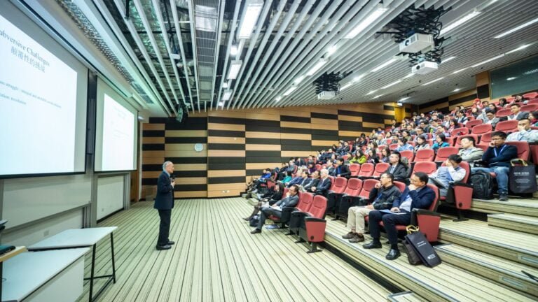 40 Tema Seminar yang Menarik untuk Mahasiswa, Harus Relevan!