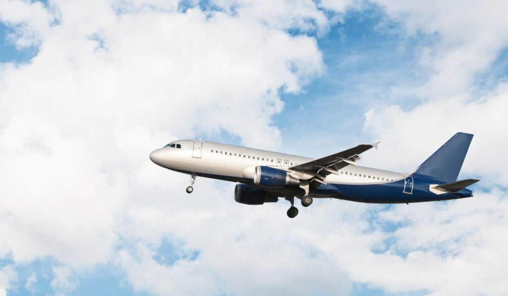 Tanggal 17 Desember Memperingati Hari Apa? Ada 2 Momen Penting - airplane flying cloudy sky Tanggal 17 Desember Memperingati Hari Apa? Ada 2 Momen Penting - airplane flying cloudy sky