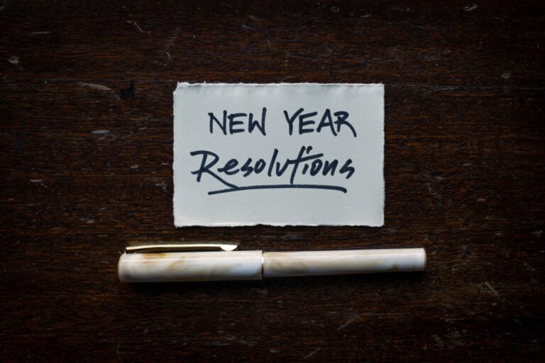 contoh resolusi tahun baru yang realistis