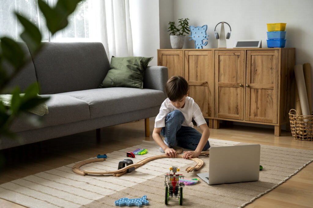 Contoh Cerita Liburan Sekolah di Rumah