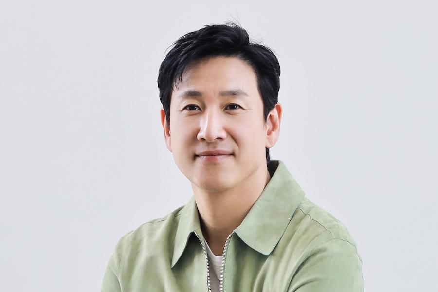 Agensi Mendiang Lee Sun Kyun Akan Tuntut Media dan Oknum yang Sebar Rumor - 20231023042857 Lee Sun Gyun 1 Agensi Mendiang Lee Sun Kyun Akan Tuntut Media dan Oknum yang Sebar Rumor - 20231023042857 Lee Sun Gyun 1