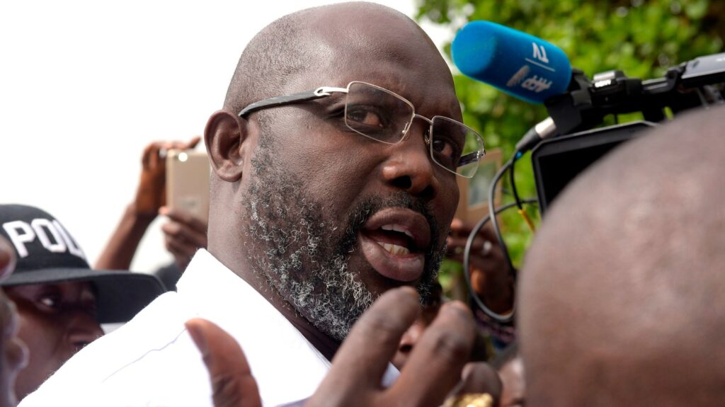 Bukan Oleh Klub, Nomor Punggung George Weah Dipensiunkan Timnas Liberia - george weah presiden liberia Bukan Oleh Klub, Nomor Punggung George Weah Dipensiunkan Timnas Liberia - george weah presiden liberia