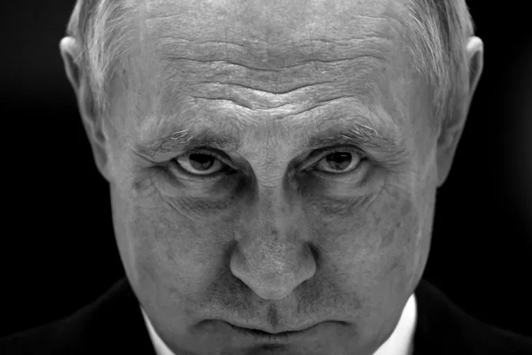 Vladimir Putin Diprediksi Menang Pilpres Lagi