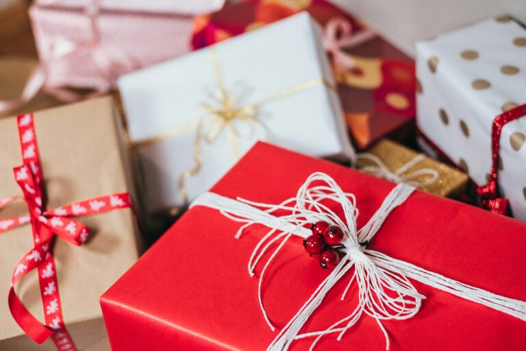 perbedaan hampers dan parcel, gift box