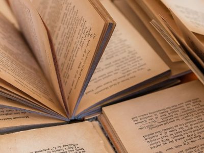 Kenapa Bau Buku Enak? Begini Penjelasan Ilmiahnya