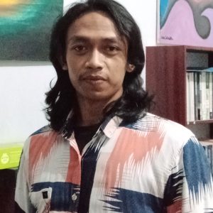 Foto-Diri-M.-Naufal-W.-kotak-2