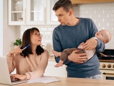 Pentingnya Dukungan Perusahaan untuk Orang Tua yang Bekerja