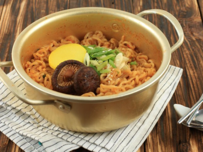 Arti Ajakan Makan Ramen di Korea: Lebih dari Sekadar Makan Bersama