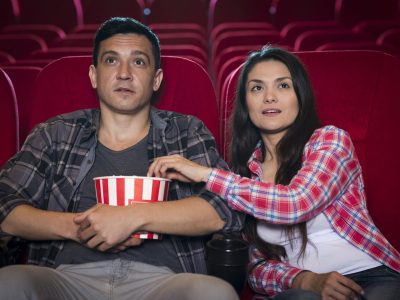 Ini dia Tempat Duduk Bioskop Paling Enak Buat Pacaran